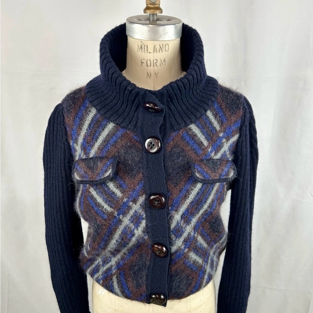 Balenciaga Paris Funnel Neck Cardigan Size 38 Wool Snap
Sweater Jacket